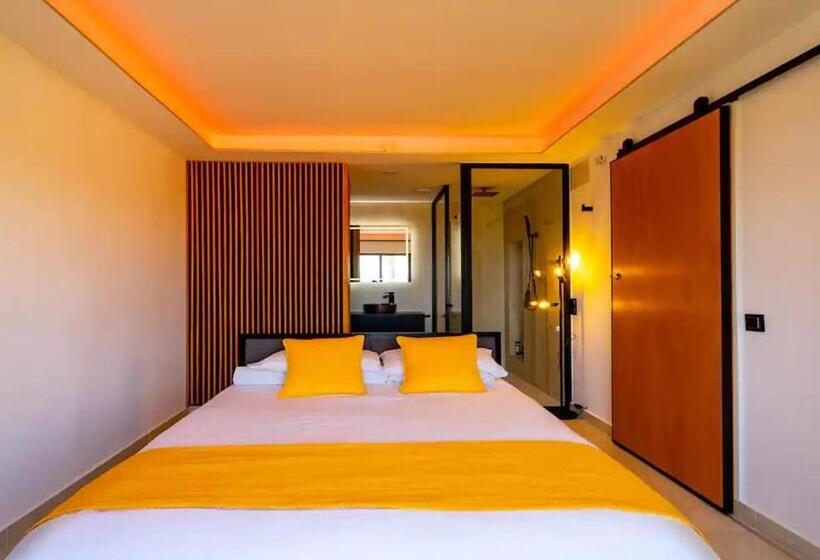 Casa De La Luz With Hot Tub