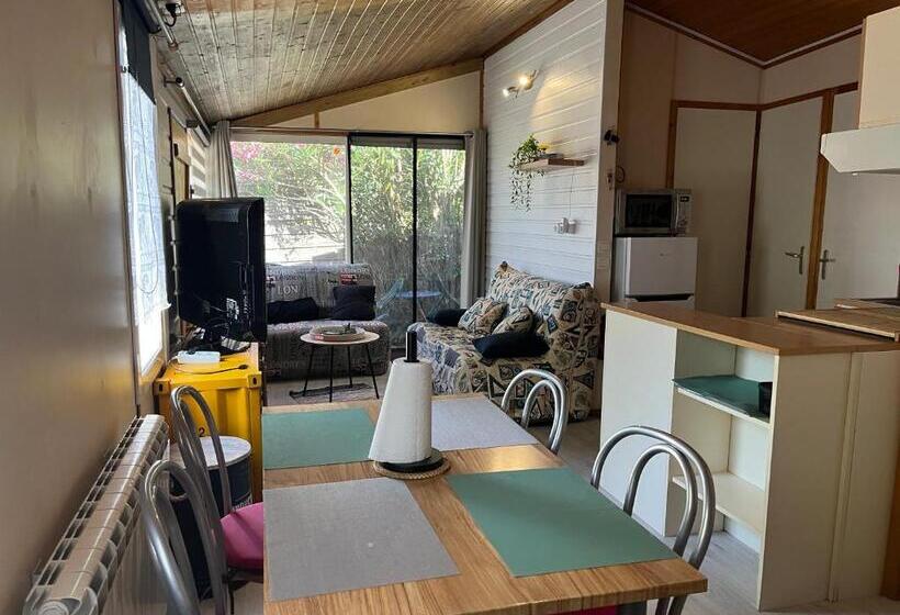 Chalet Agréable En Bord En De Mer