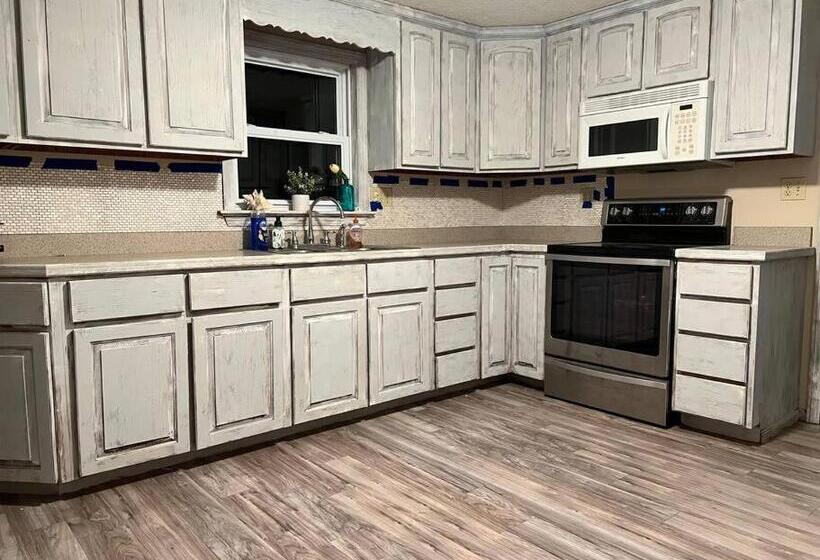 Cottage Near Cedar Point And Downtown Sandusky