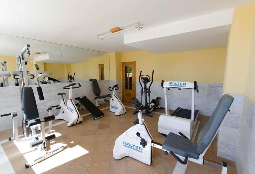 El Coral Apartment   First Beach Line