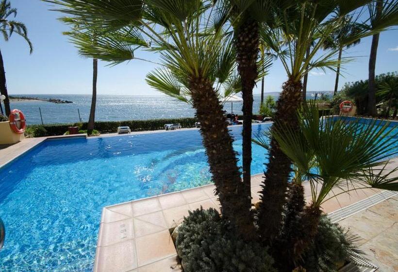 El Coral Apartment   First Beach Line