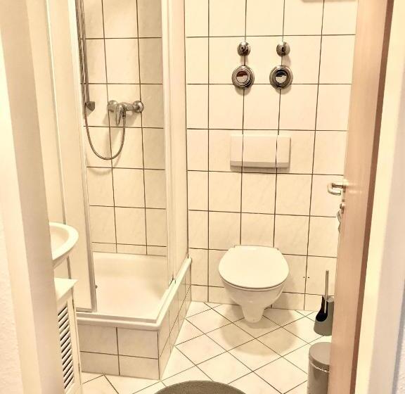 Helles Und Ruhiges Apartment Direkt Am Flughafen Leipzig Halle