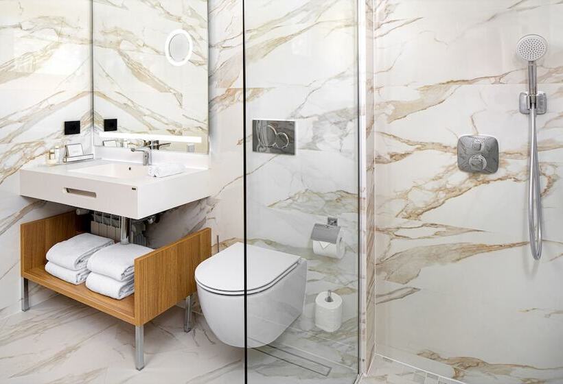 Отель Alma Health & Spa Retreat