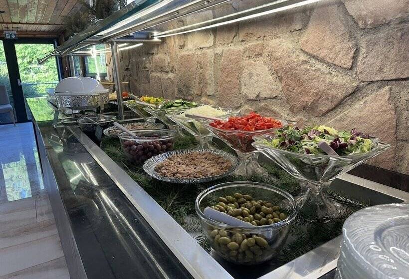 בית מלון כפרי Hôtel Parc Les Cigognes   Albé