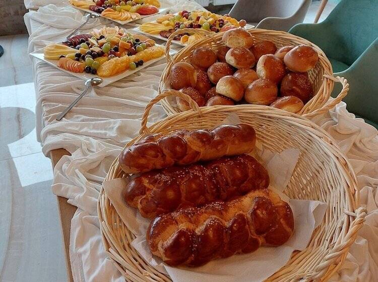 בית מלון כפרי Hôtel Parc Les Cigognes   Albé