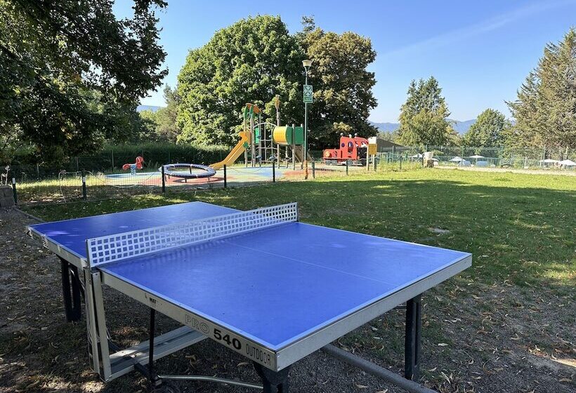 בית מלון כפרי Hôtel Parc Les Cigognes   Albé