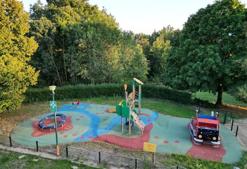 בית מלון כפרי Hôtel Parc Les Cigognes   Albé