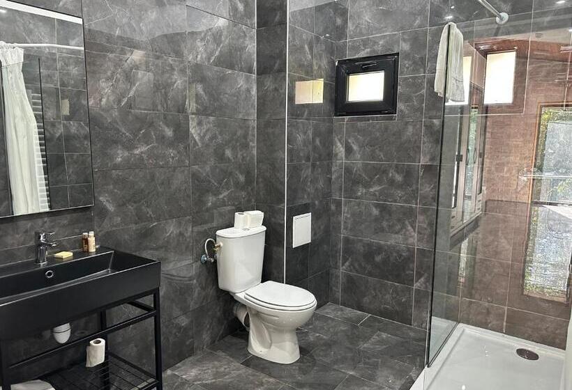 בית מלון כפרי Hôtel Parc Les Cigognes   Albé