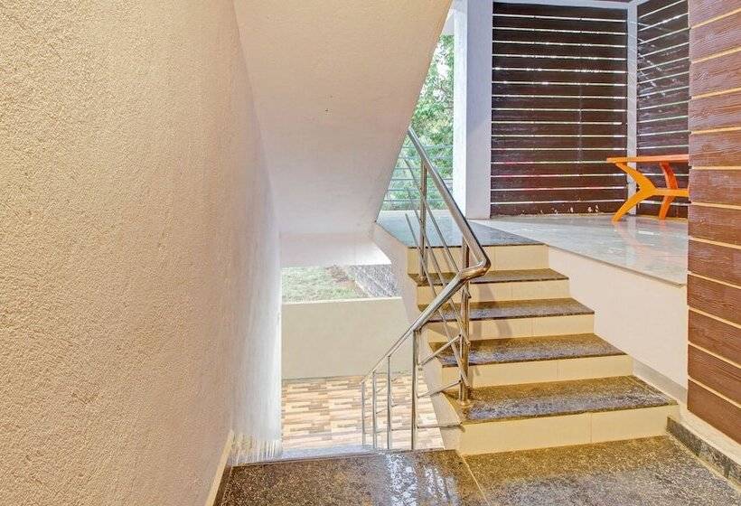 Itsy Hotels La Prince Residency