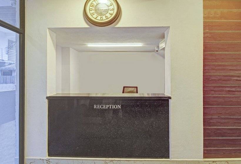 Itsy Hotels La Prince Residency