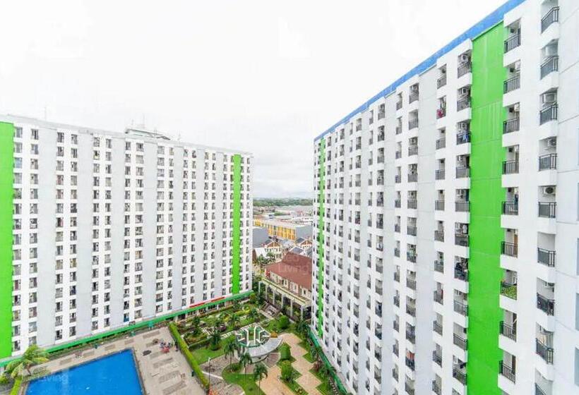 Отель Redliving Apartemen Green Lake View Ciputat   Pelangi Rooms 1 Tower E