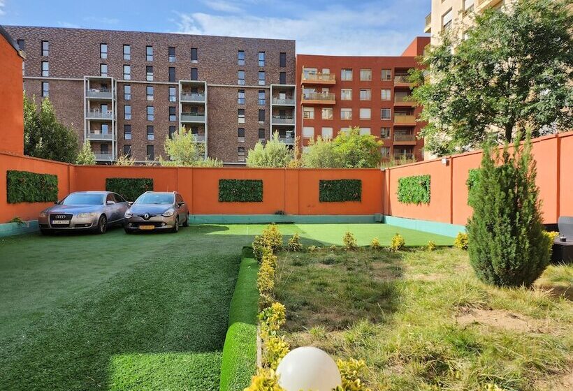 Отель Royal Paris Ivry