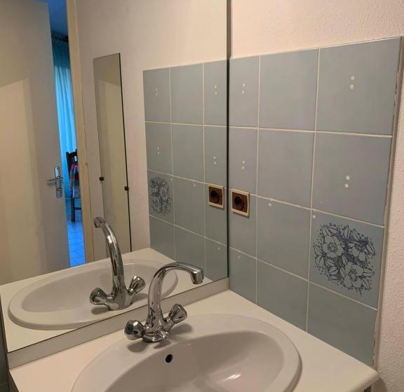 Les Goêlands 3   Rdc Appt 1  Port Plage Rive Ouest