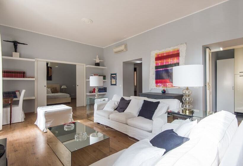 Auditorium Luxury Apartments