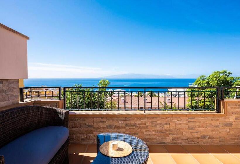 Modern Bright And Welcoming Ocean View Apartment