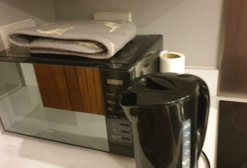 펜션 Bracknell Small Studio