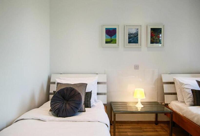 Phaedrus Living: Forest View Luxury Villa Chantara