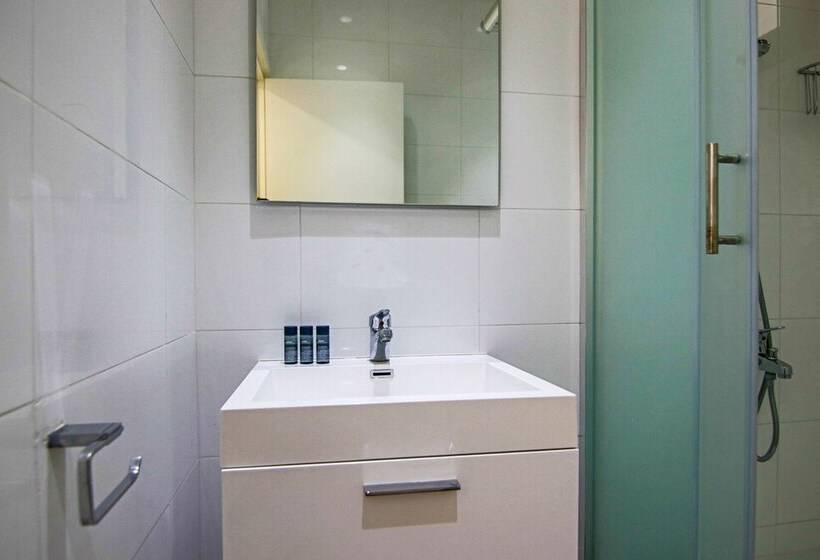 Phaedrus Living: Forest View Luxury Villa Chantara