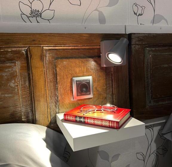 Piso Céntrico Amplio, Luminoso, En Casa De Piedra