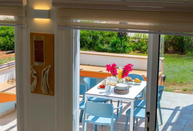 Protaras Seafront Villa Violetta