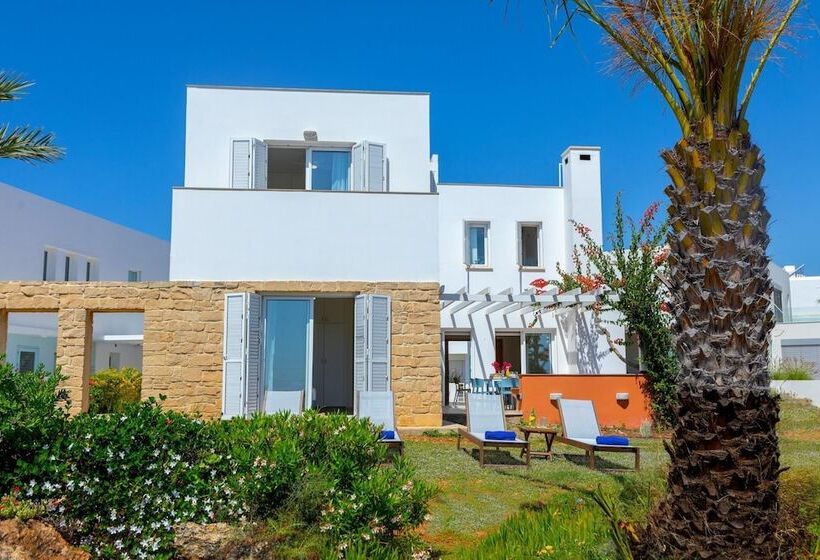 Protaras Seafront Villa Violetta