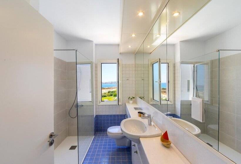 Protaras Seafront Villa Violetta