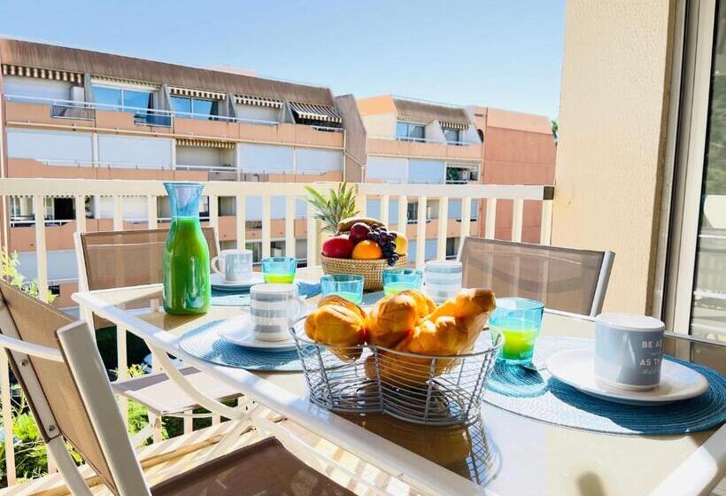 Très Bel Appartement Face Au Port Santa  Piscine