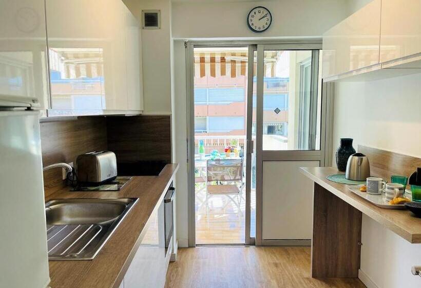 Très Bel Appartement Face Au Port Santa  Piscine