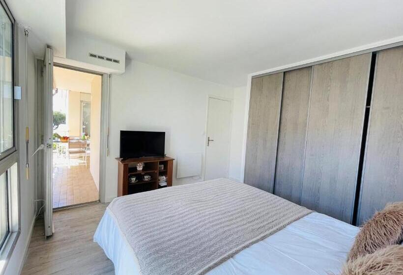 Très Bel Appartement Face Au Port Santa  Piscine