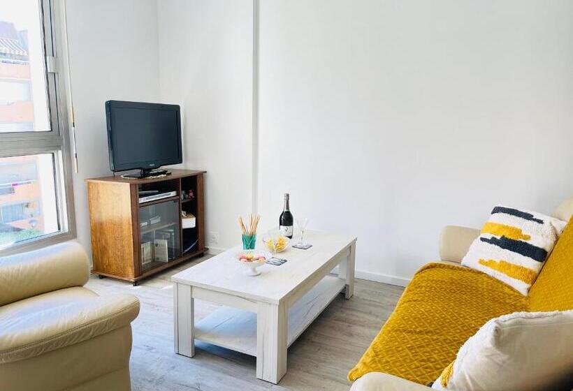 Très Bel Appartement Face Au Port Santa  Piscine