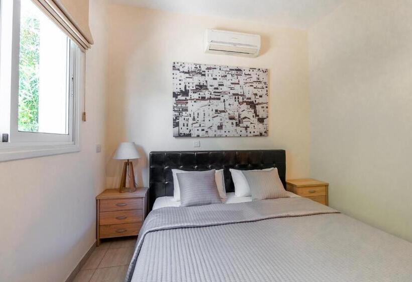 Villa Amelia By Ezoria Villas