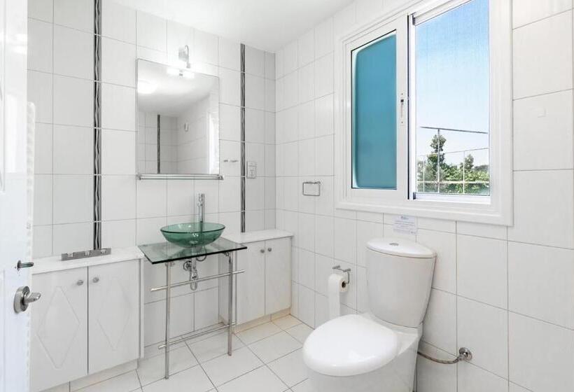 Villa Amelia By Ezoria Villas