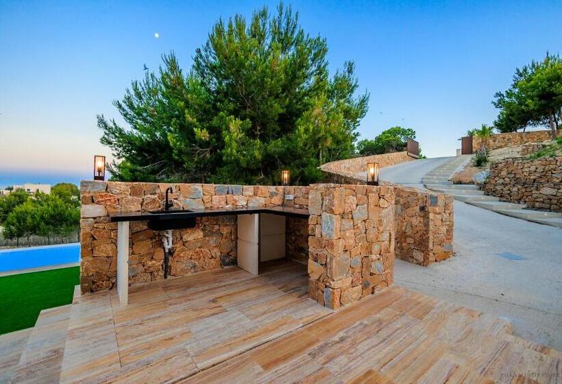 Villa Martin Stone  Las Colinas Golf Country