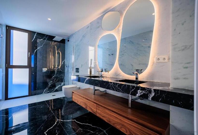 Villa Martin Stone  Las Colinas Golf Country