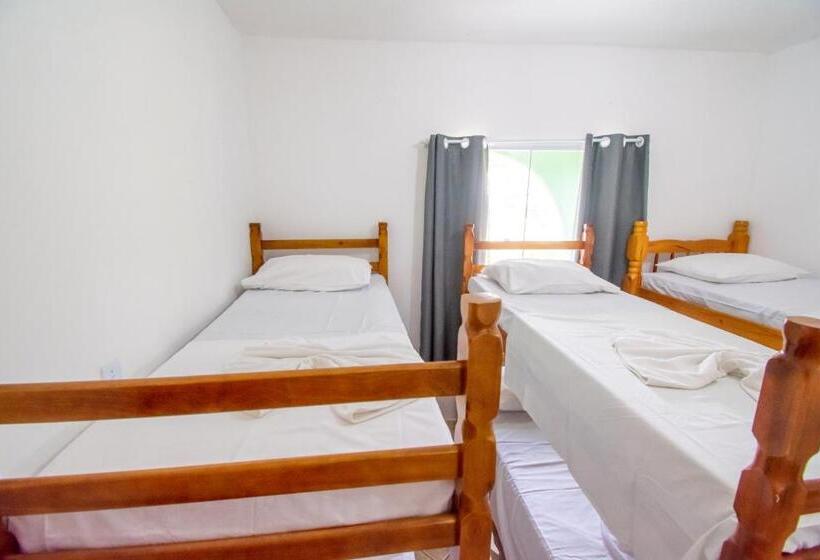 הוסטל De La Torre Pousada