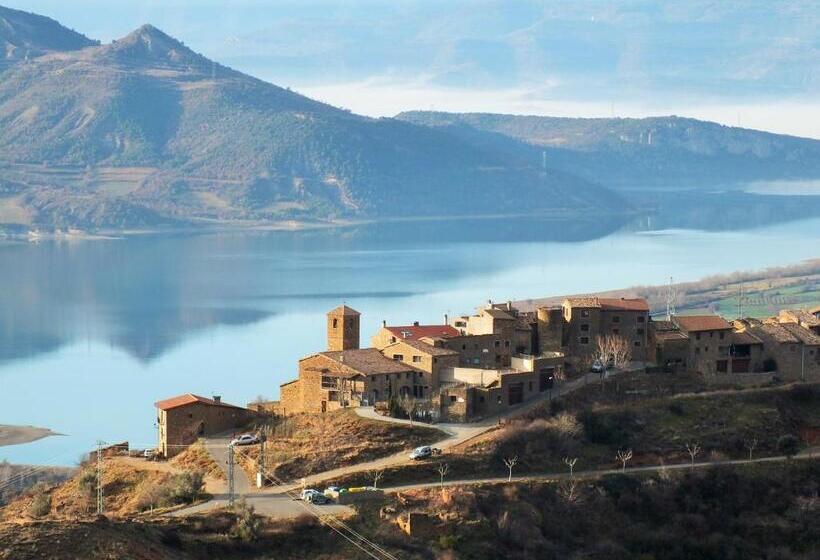 הוסטל Rectoria De Claverol