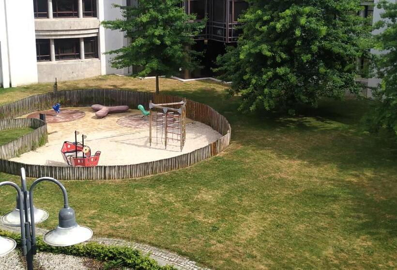 Amália Rodrigues  Apartamento Com 3 Quartos Em Pleno Coração De ílhavo