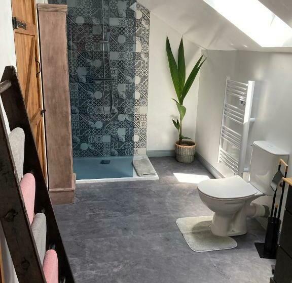 Bed and Breakfast Ash Tree