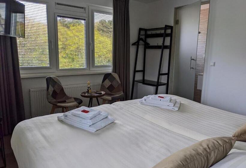 مبيت وإفطار Bed&bubbels 256