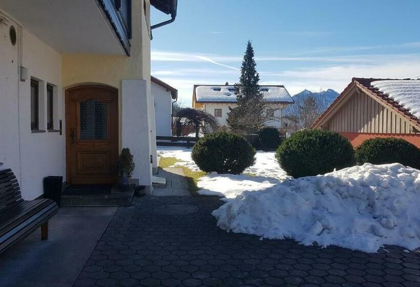 Bed and Breakfast La Locanda Ristorante Pizzeria Garni