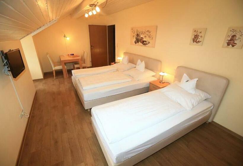 Bed and Breakfast La Locanda Ristorante Pizzeria Garni