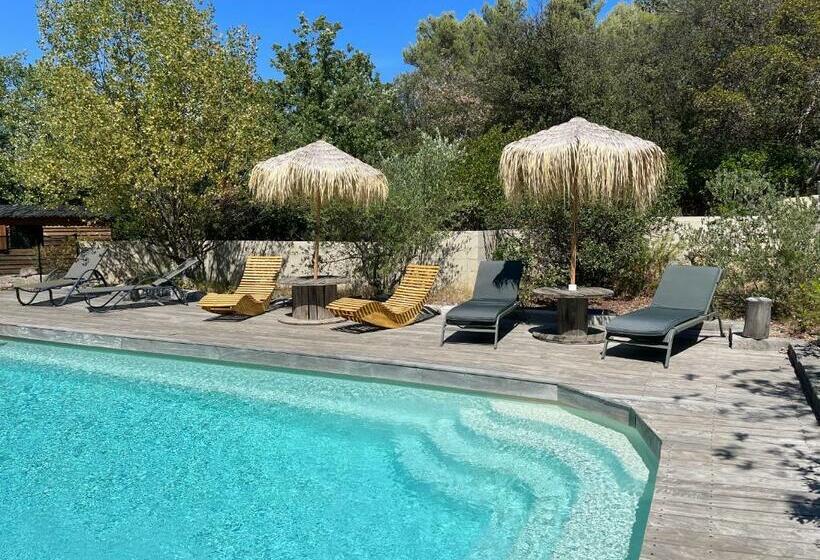 مبيت وإفطار La Maison Perchée