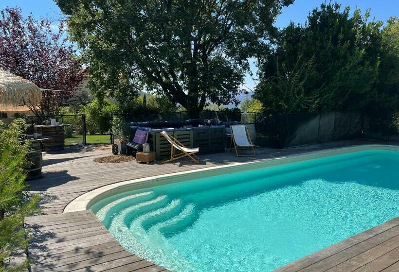 민박 La Maison Perchée