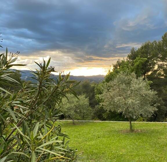 민박 La Maison Perchée