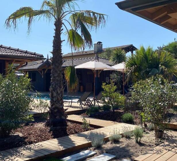 تختخواب و صبحانه Villacanau