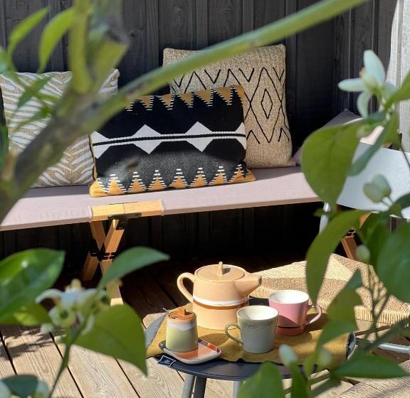 تختخواب و صبحانه Villacanau