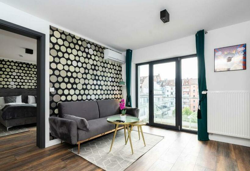 Eco Smart Apartments Premium City