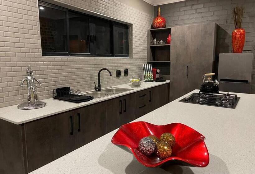 Havana Villa   Pretoria East Luxury Villa