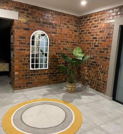 Havana Villa   Pretoria East Luxury Villa