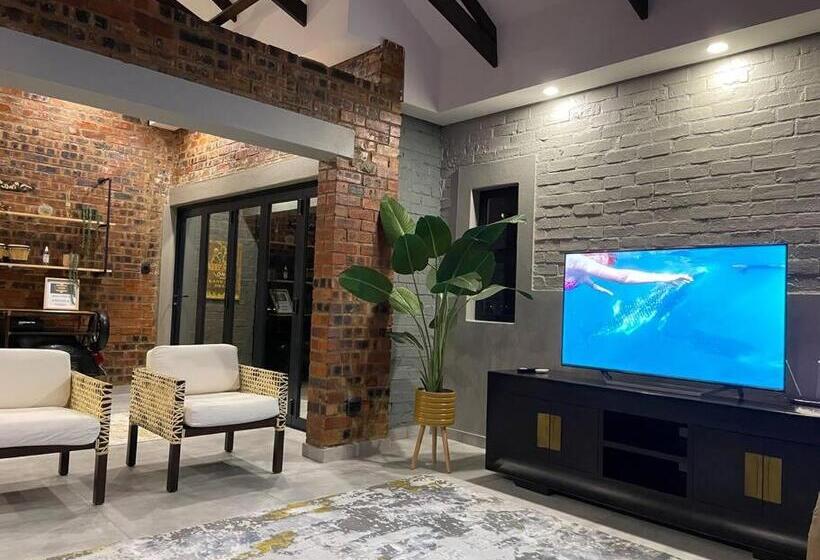 Havana Villa   Pretoria East Luxury Villa